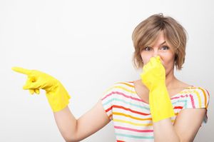Как избавиться от неприятного запаха в своей квартире