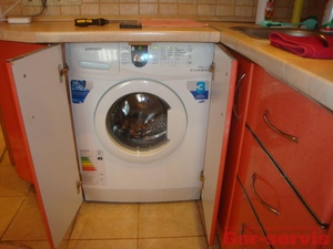 Как встроить стиральную машину в кухню