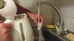 Как очистить накипь в чайнике