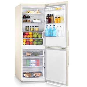 Внутреннее убранство холодильника