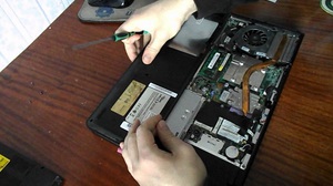 Пошаговая инструкция для очистки ноутбука от пыли в домашних условиях