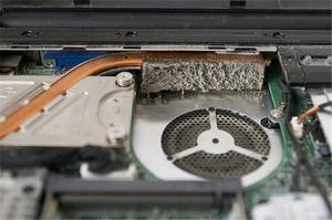 Когда нужна чистка ноутбуку