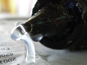 Удаление силикатного клея с одежды