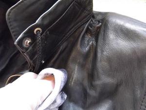 Полировать курткуследует только при крайней необходимости