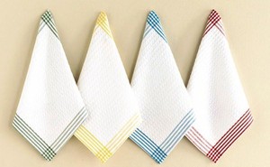 Кухонные полотенца нужно стирать часто.