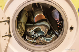 Далеко не все модели кроссовок можно стирать в автоматической стиральной машине.