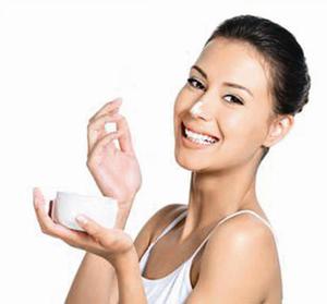 Способы удаления пятен зеленки с кожи лица