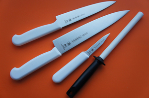 Мусат используют для заточки ножей