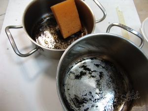 Кастрюли из нержавейки редко оказываются испорченными пригоревшей пищей.