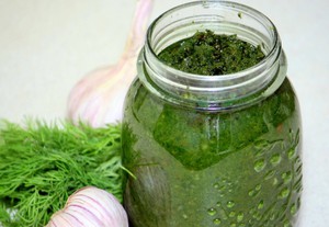 Рекомендации как хранить укроп в холодильнике в банке